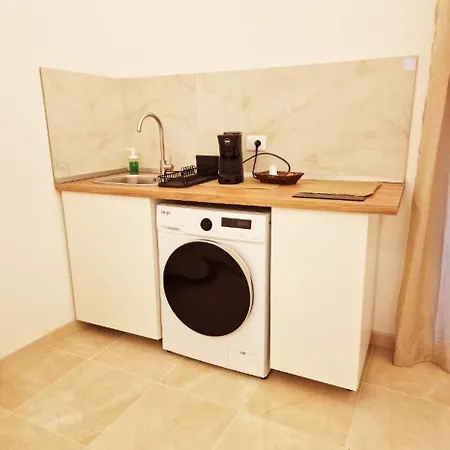 Porta Garibaldi Apartment *