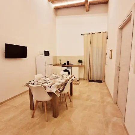 Porta Garibaldi Apartamento *